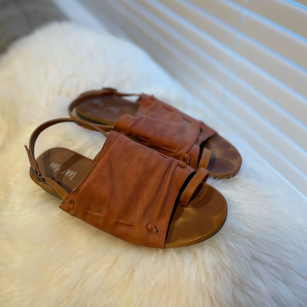 Mi.iM Leather Sandal